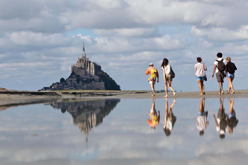 Clerval Maison D'Hotes Et Gites Dragey Ruang foto