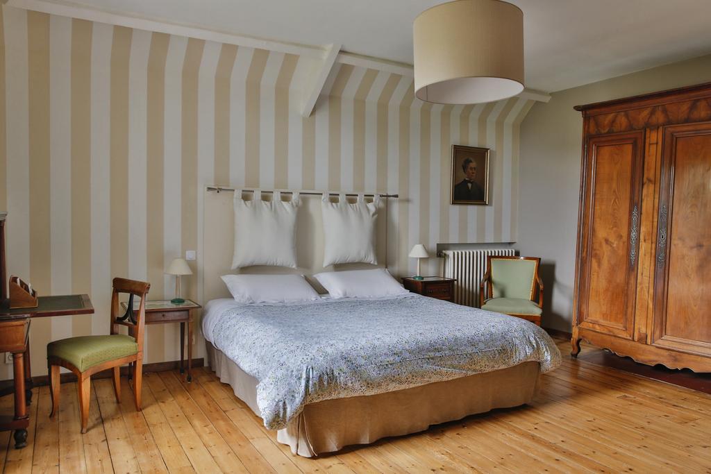 Clerval Maison D'Hotes Et Gites Dragey Ruang foto